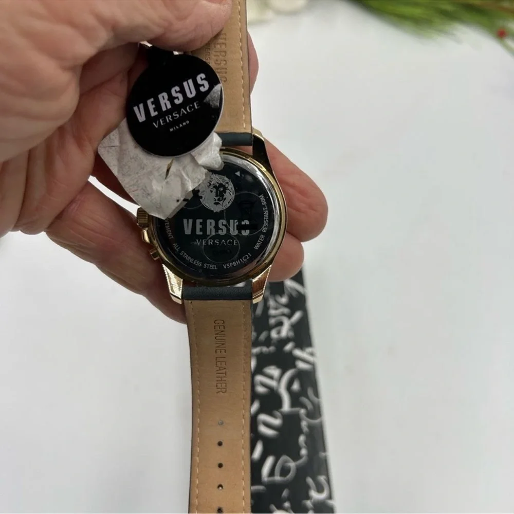 Men’s Versace versus stainless steel watch 44 mm